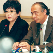 Пресс-конференция компании VILED. Mr. Fawaz Gruosi г. Алматы 2001 г.