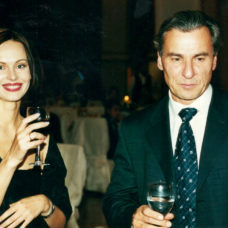 Благотворительный концерт VILED Актриса И. Безрукова, директор Viled Gerard Omeyer 2002 г.