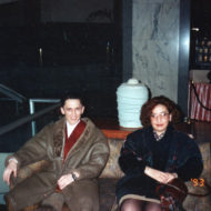Лейла Бекетова2, Президент TAN-Plus TV Company, слева финансовый директор Сержан Жумашов. Аэропорт г. Стамбул 1993 год