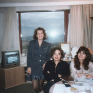 Лейла Бекетова2, в центре, сотрудники TAN-Plus TV Company. Стамбул 1992 год
